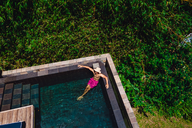 764x509_where to stay